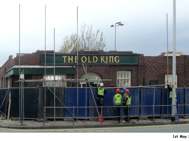 Old King demolition - Portwood. (Pub, External). Published on 01-05-2012