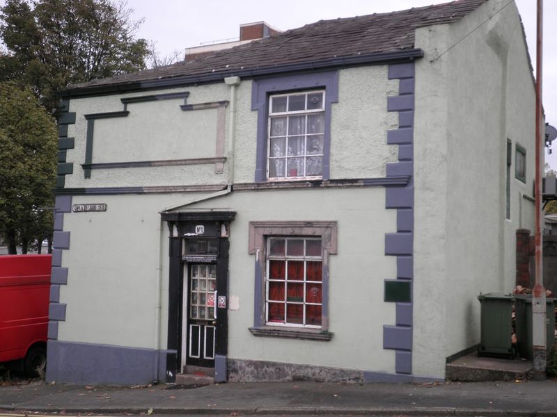 Olde Vic in 2011 - Edgeley. (Pub, External). Published on 21-10-2010