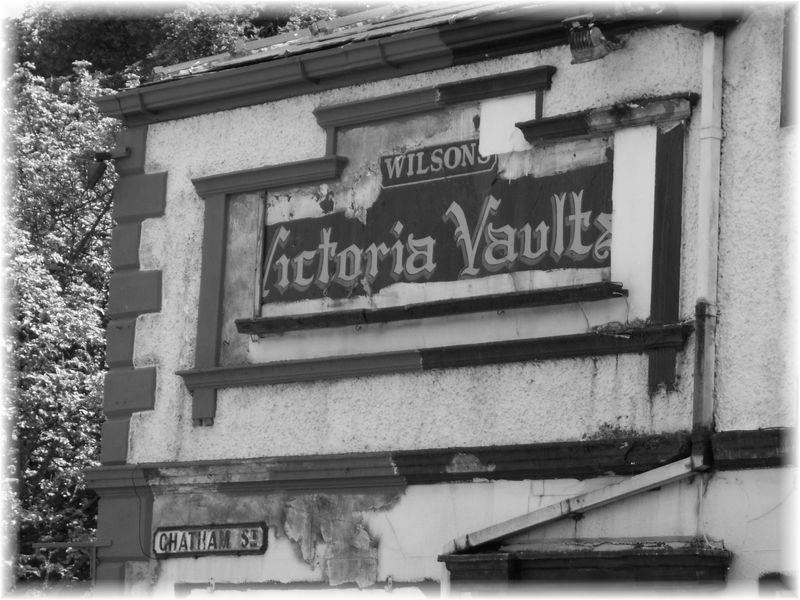 Olde Vic sign - Edgeley. (Pub, Sign). Published on 13-06-2009