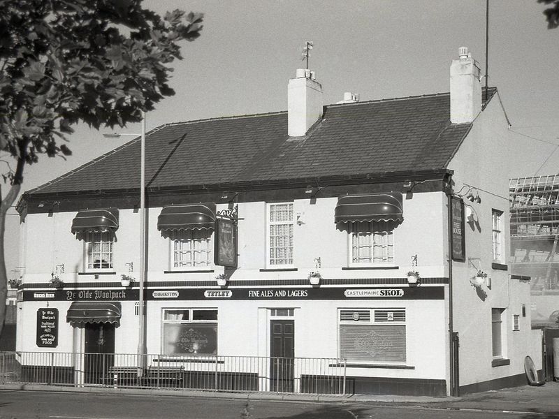 Edgeley - Olde Woolpack 1990. (Pub, External). Published on 08-01-2025