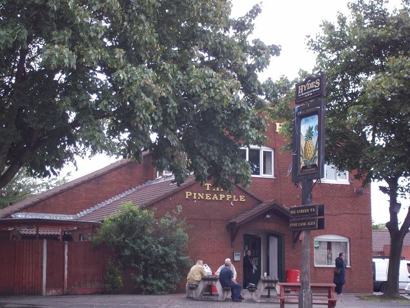 Pineapple - Gorton. (Pub, External, Key). Published on 12-08-2011