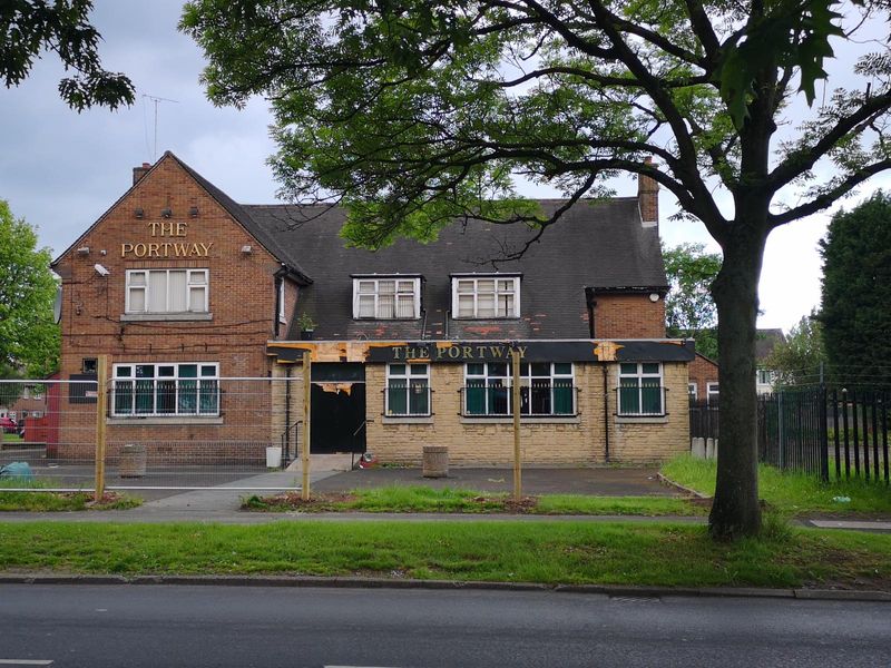 Wythenshawe - Portway Hotel 2019. (Pub, External, Key). Published on 11-06-2019