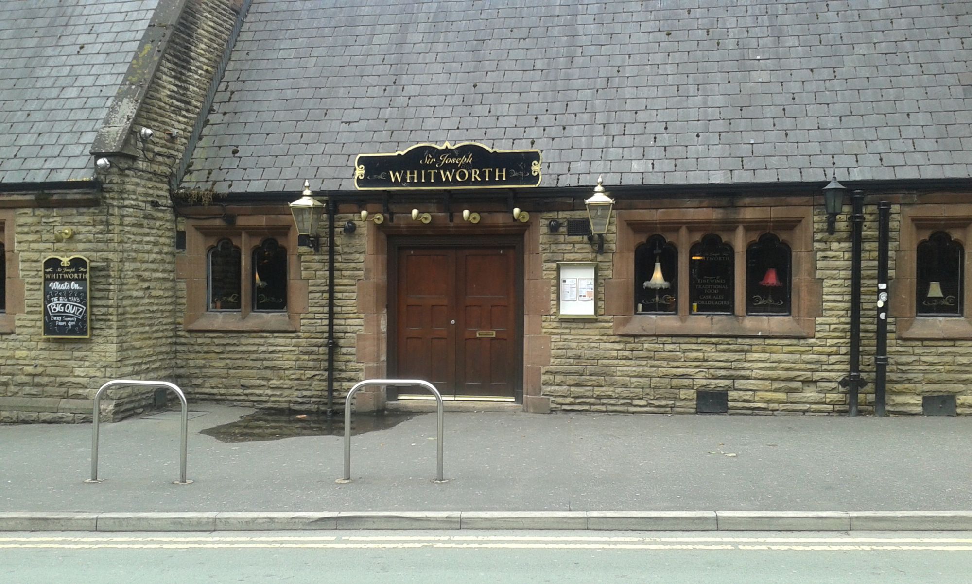 Sir Joseph Whitworth - Fallowfield. (Pub, External). Published on 16-06-2013