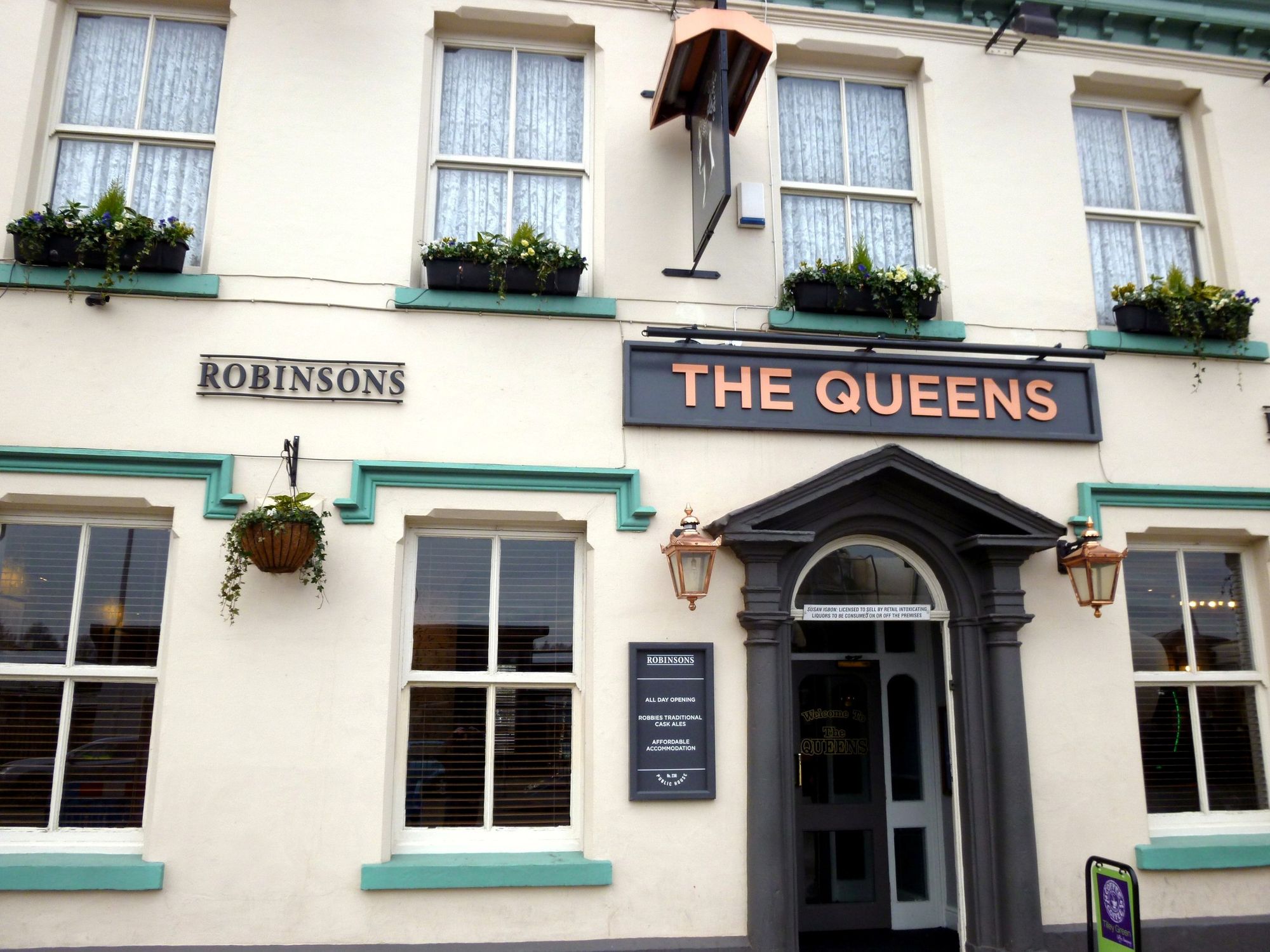 Portwood - Queens 2017. (Pub, External). Published on 14-02-2017