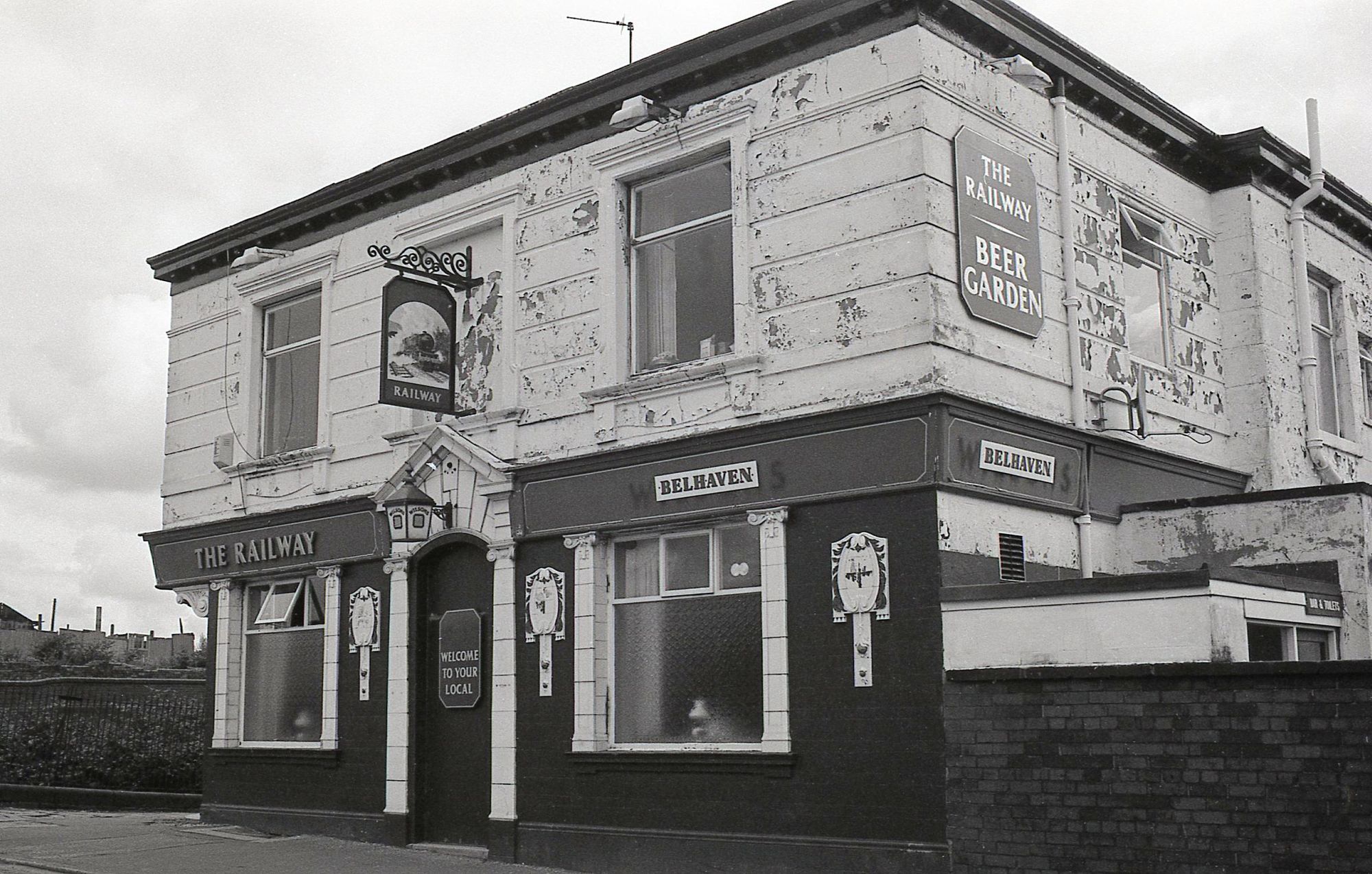 Gorton - Railway 1990. (Pub, External, Key). Published on 01-01-2025