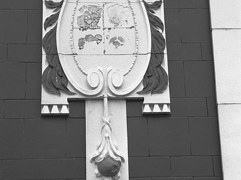Gorton - Railway architectural detail 1990. (Pub, External). Published on 01-01-2025
