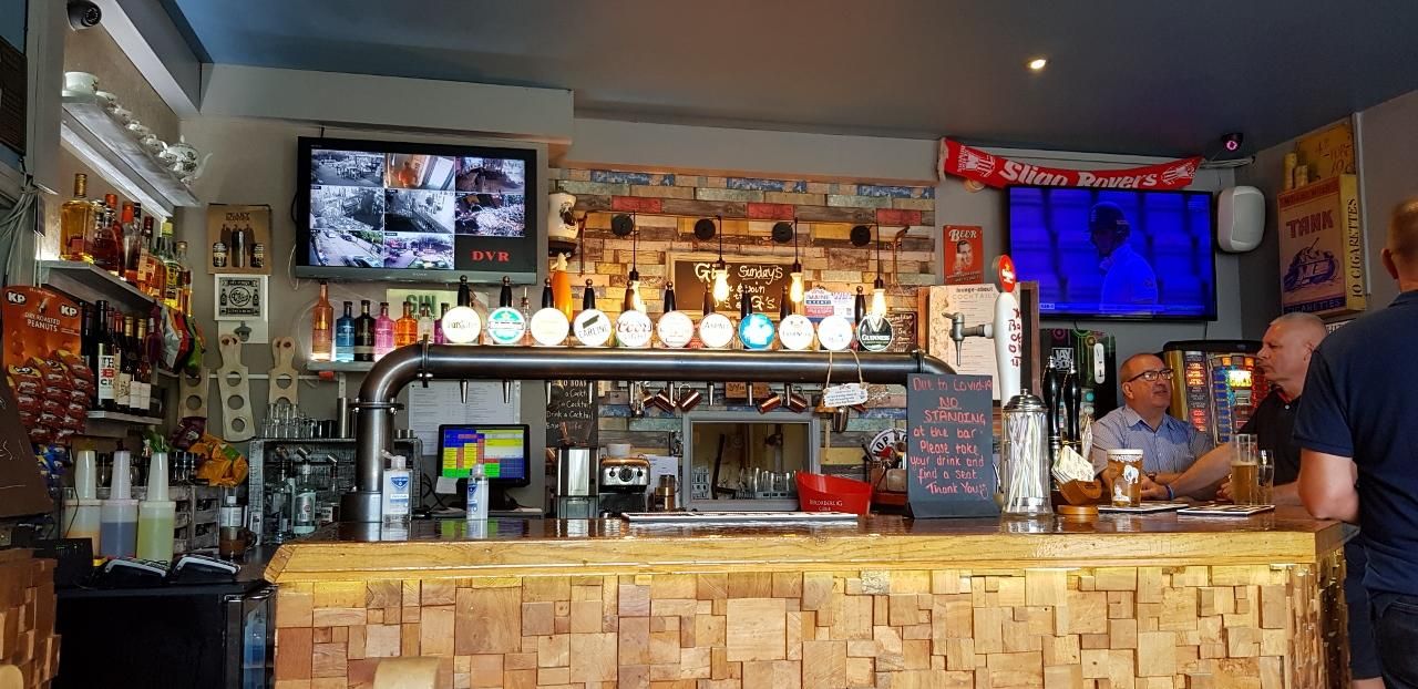 Northenden - Lounge About Interior 2020. (Pub, Bar, Customers). Published on 27-08-2020
