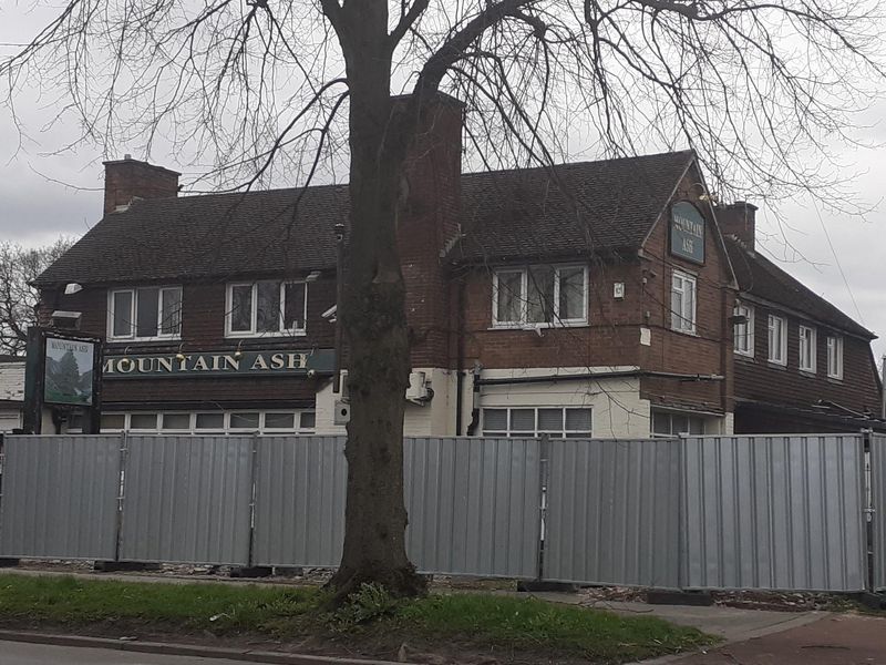 Wythenshawe - Mountain Ash closed 2023 03 26. (Pub, External, Key). Published on 30-03-2023