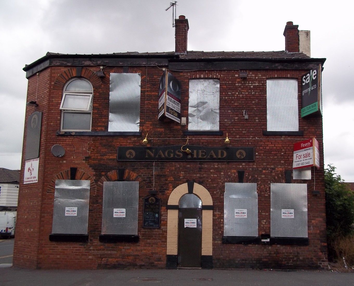 Nags Head closed - Gorton. (Pub, External, Key). Published on 12-08-2011