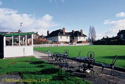 Nursery bowling green - Heaton Norris. (Pub, External). Published on 10-02-2004