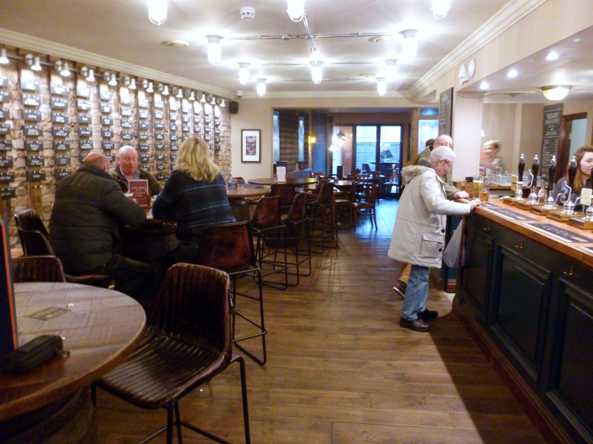 James Watts interior - Cheadle. (Pub, Bar). Published on 26-02-2017