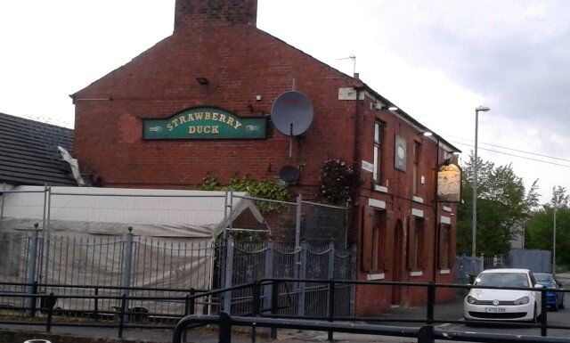 Strawberry Duck - Clayton. (Pub, External). Published on 08-08-2014