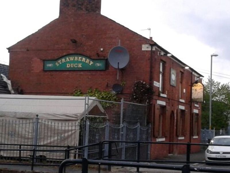 Strawberry Duck - Clayton. (Pub, External). Published on 08-08-2014
