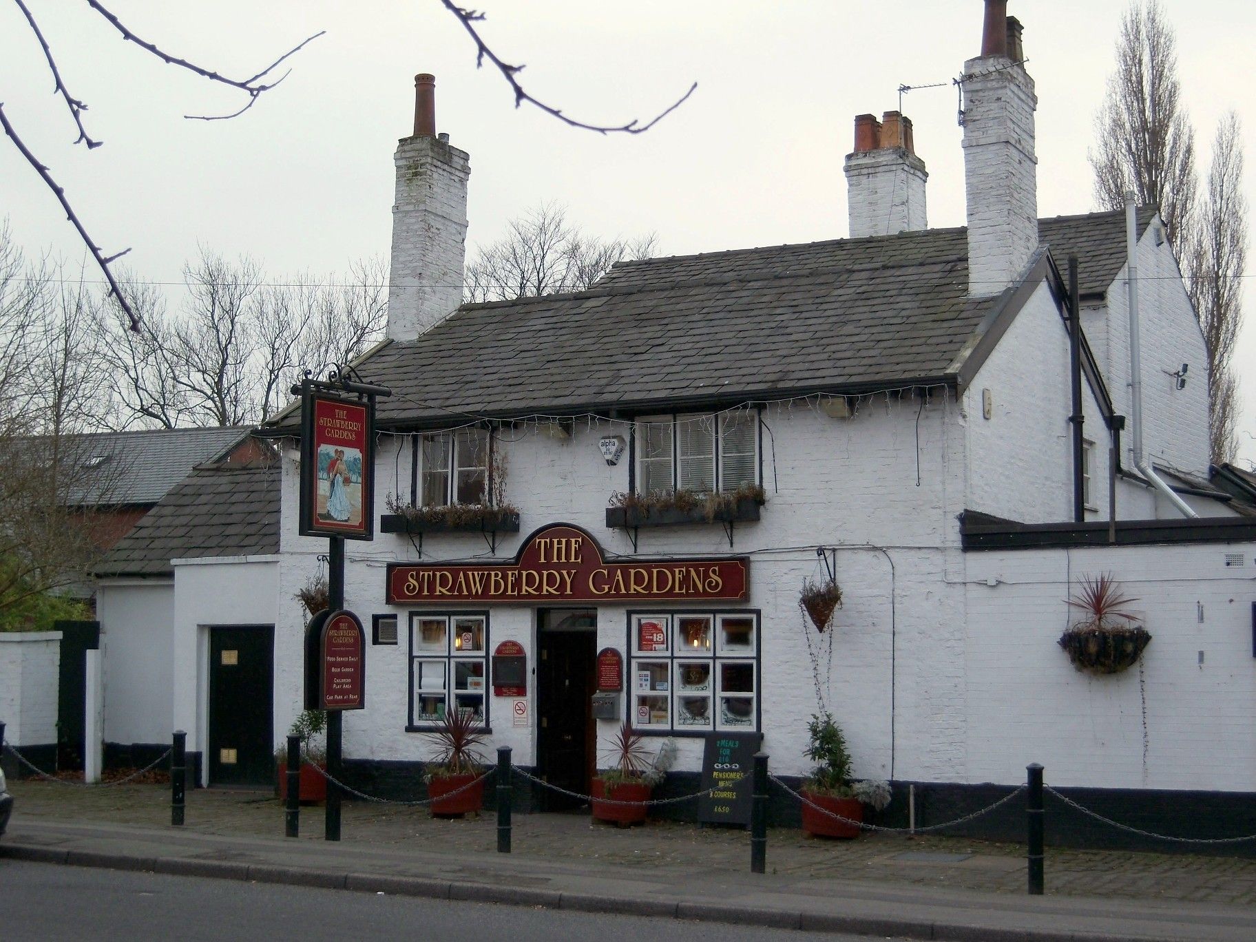 Strawberry Gardens - Offerton. (Pub, External, Key). Published on 04-01-2009
