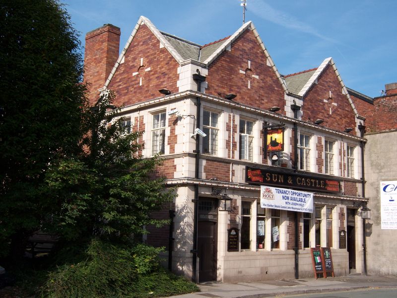 Sun & Castle - Stockport. (Pub, External). Published on 20-09-2008
