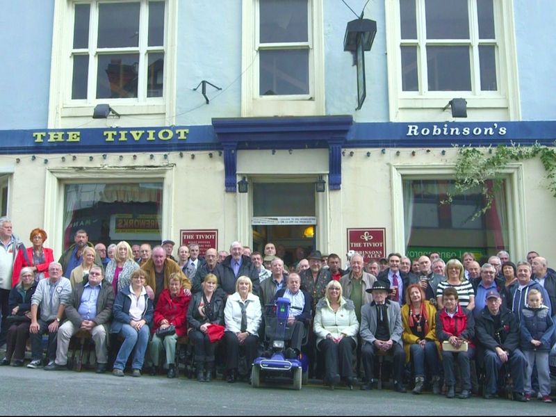 Tiviot - Stockport on the day of closure 2013-11-16. (Pub, External). Published on 16-11-2013