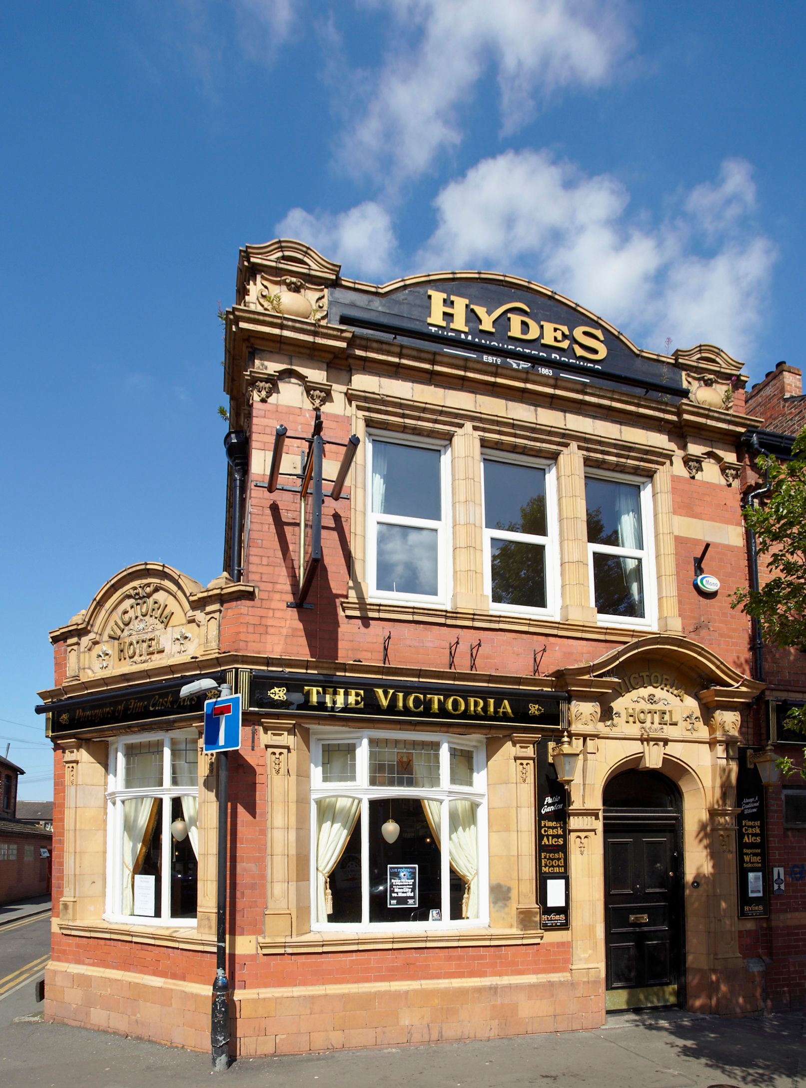 Victoria - Withington. (Pub, External). Published on 27-07-2011