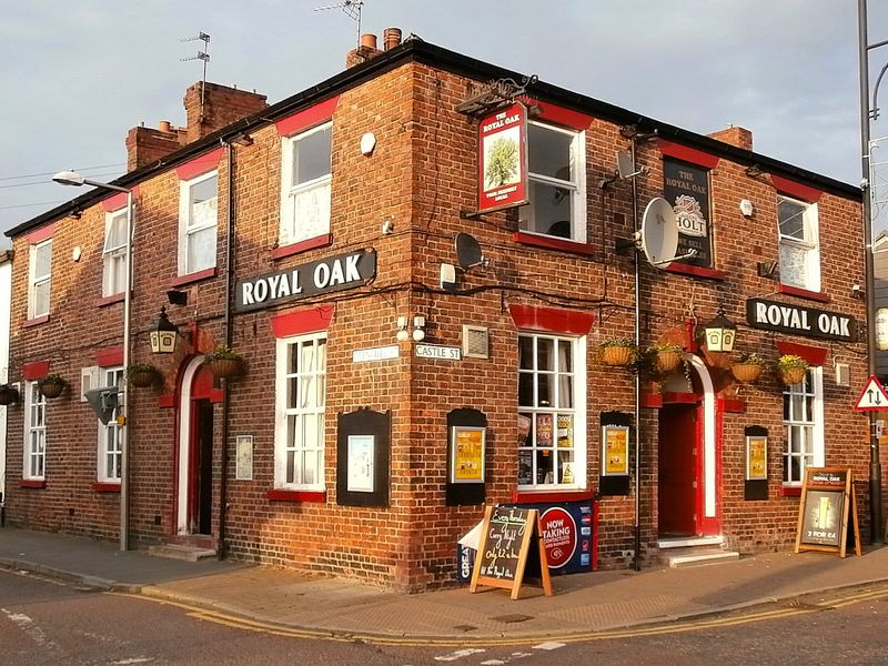 Royal Oak - Edgeley 2017. (Pub, External). Published on 30-10-2017