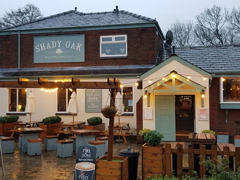 Bramhall - Shady Oak 2021 12 11. (Pub, External). Published on 23-12-2021