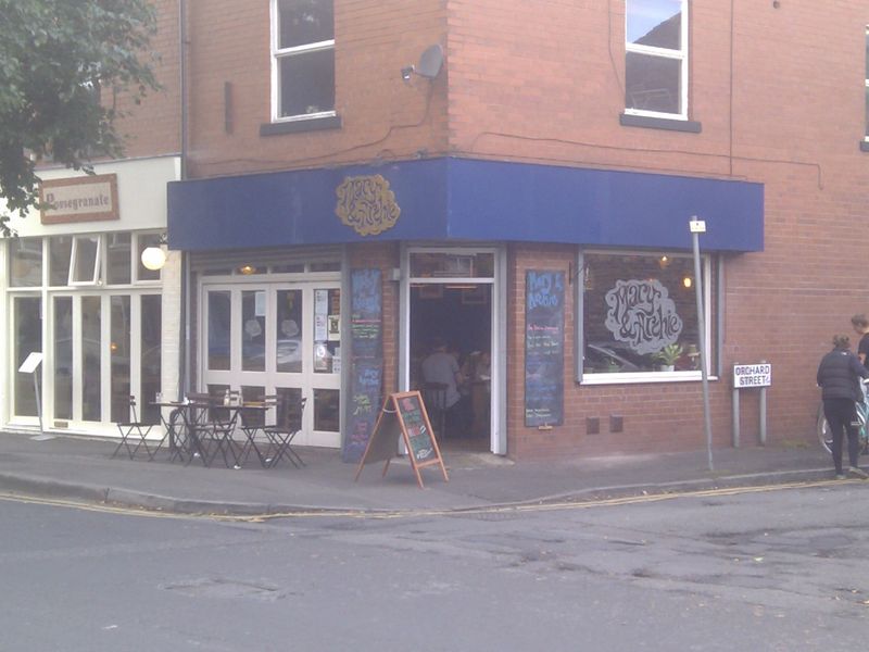 Mary & Archie - West Didsbury. (Pub, External). Published on 25-09-2011