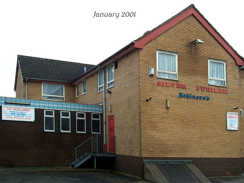 Silver Jubilee - Heaton Norris 2001. (Pub, External). Published on 19-09-2008