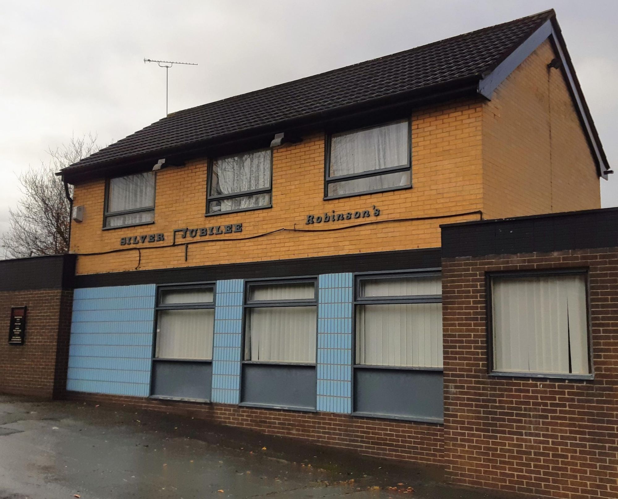 Heaton Norris - Silver Jubilee 2021-09-19. (Pub, External, Key). Published on 23-09-2021
