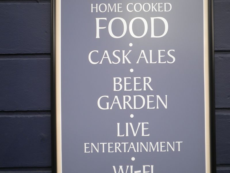 Wheatsheaf - Heaviley. (Pub, Sign). Published on 11-03-2011