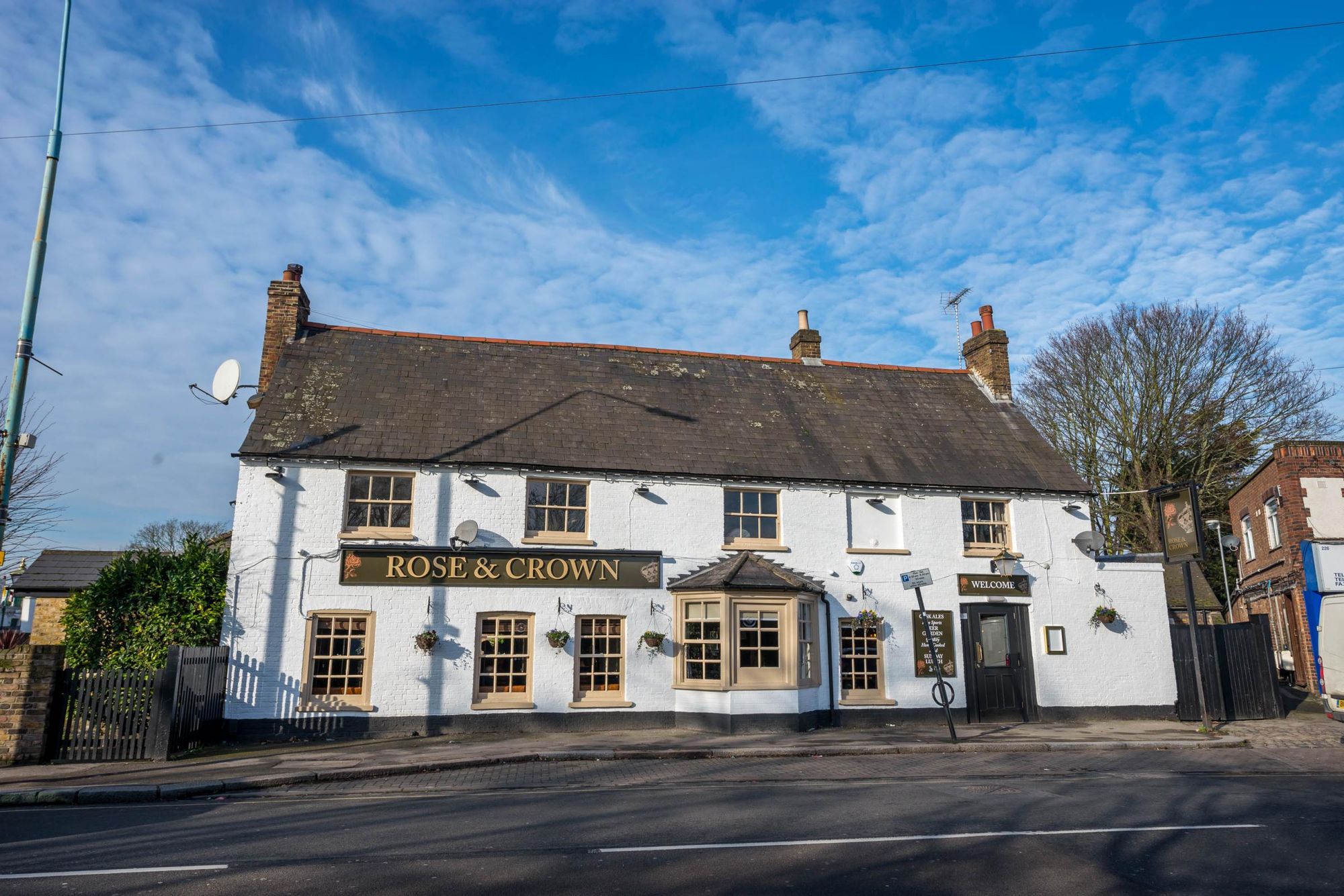 Inapub. (Pub, External, Key). Published on 08-05-2017