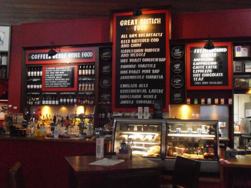 (Pub, Bar, Key). Published on 28-10-2014 