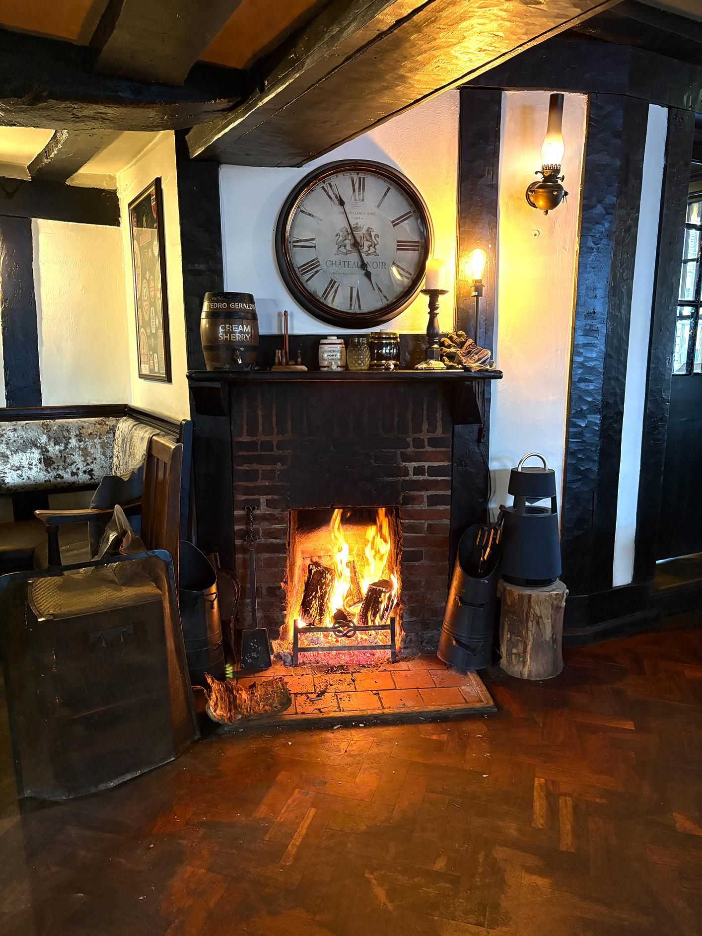 (Pub, Bar). Published on 21-10-2026