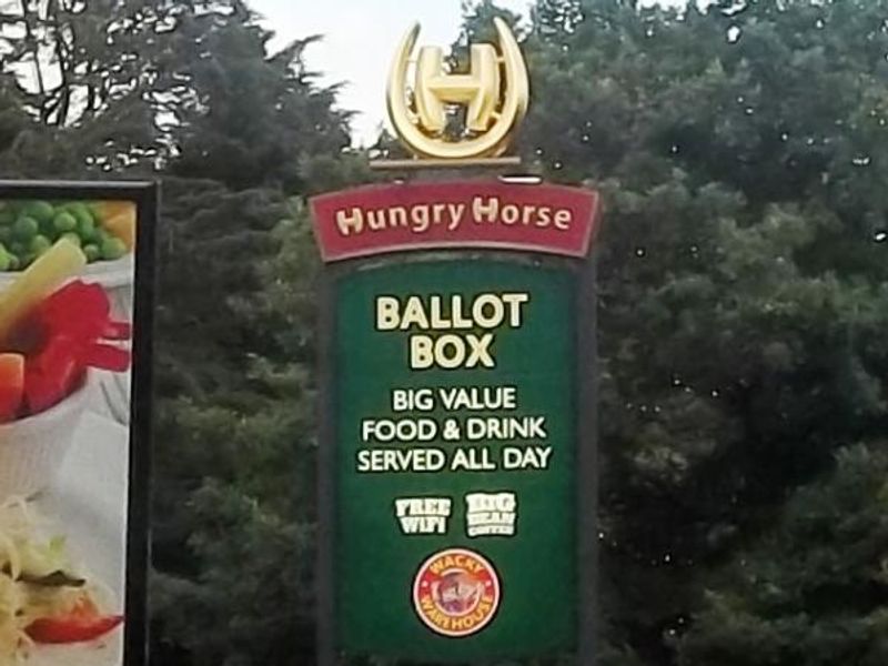 Taken July 2016. (Pub, Sign). Published on 14-07-2016
