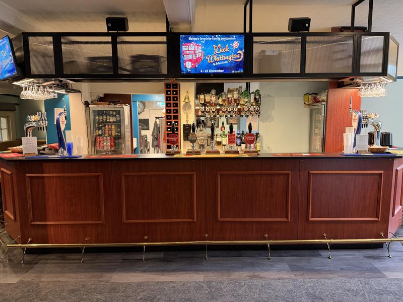 Bar Front. (Bar). Published on 01-10-2026