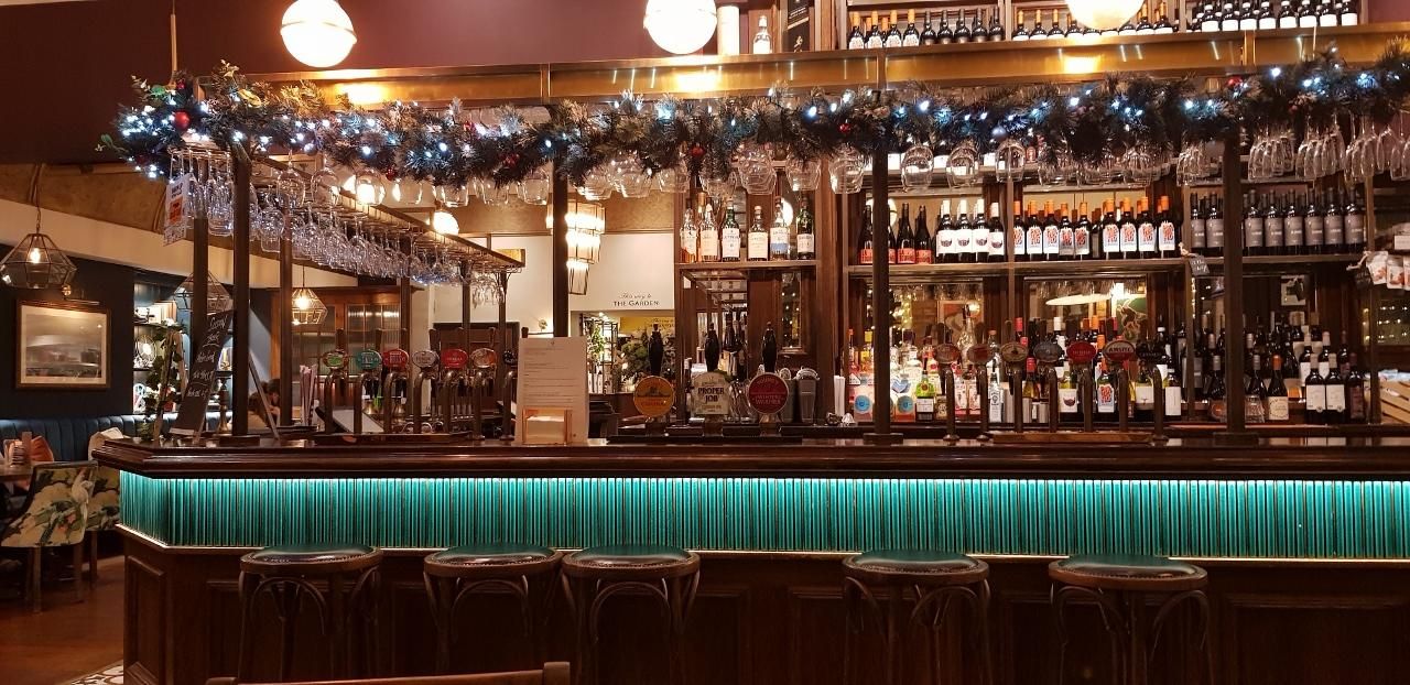 Bar. (Bar). Published on 07-12-2021