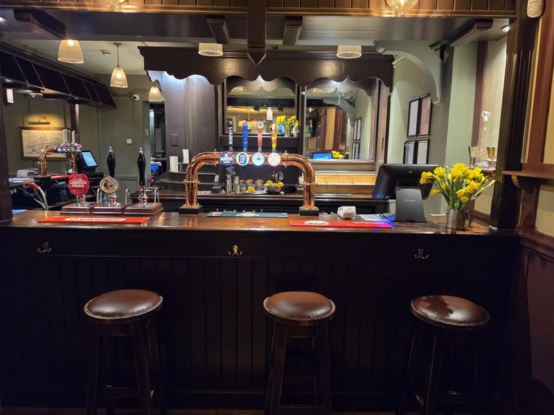 Front bar. (Bar). Published on 08-04-2026 