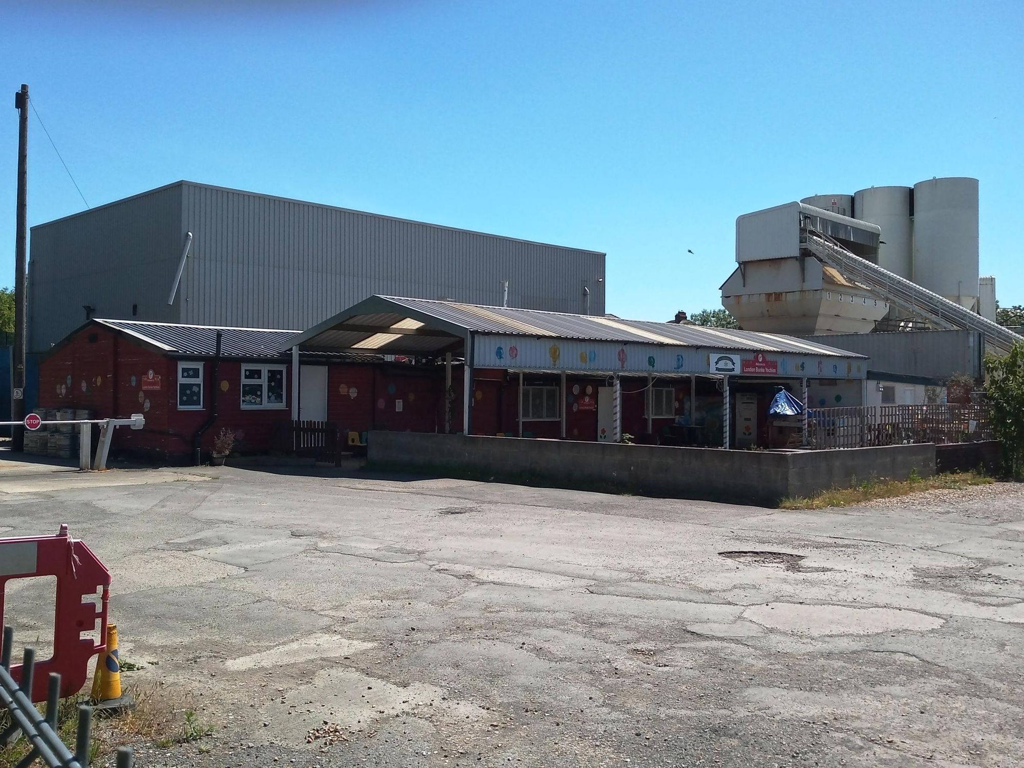 Taken during lockdown May 2020. (Pub, External). Published on 29-05-2020
