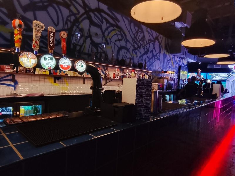 Taken 13 November 2025. (Bar). Published on 14-11-2025 