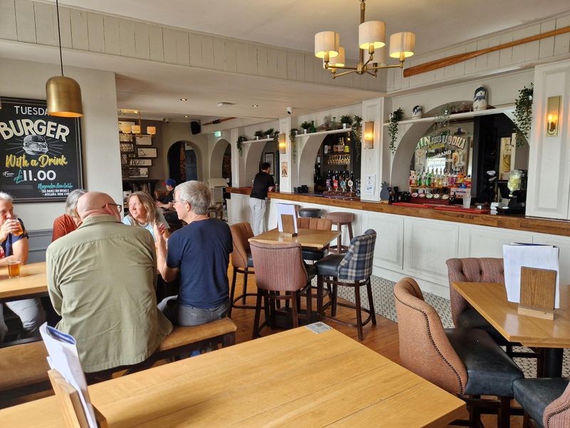 The bar floor. (Bar). Published on 19-07-2025 
