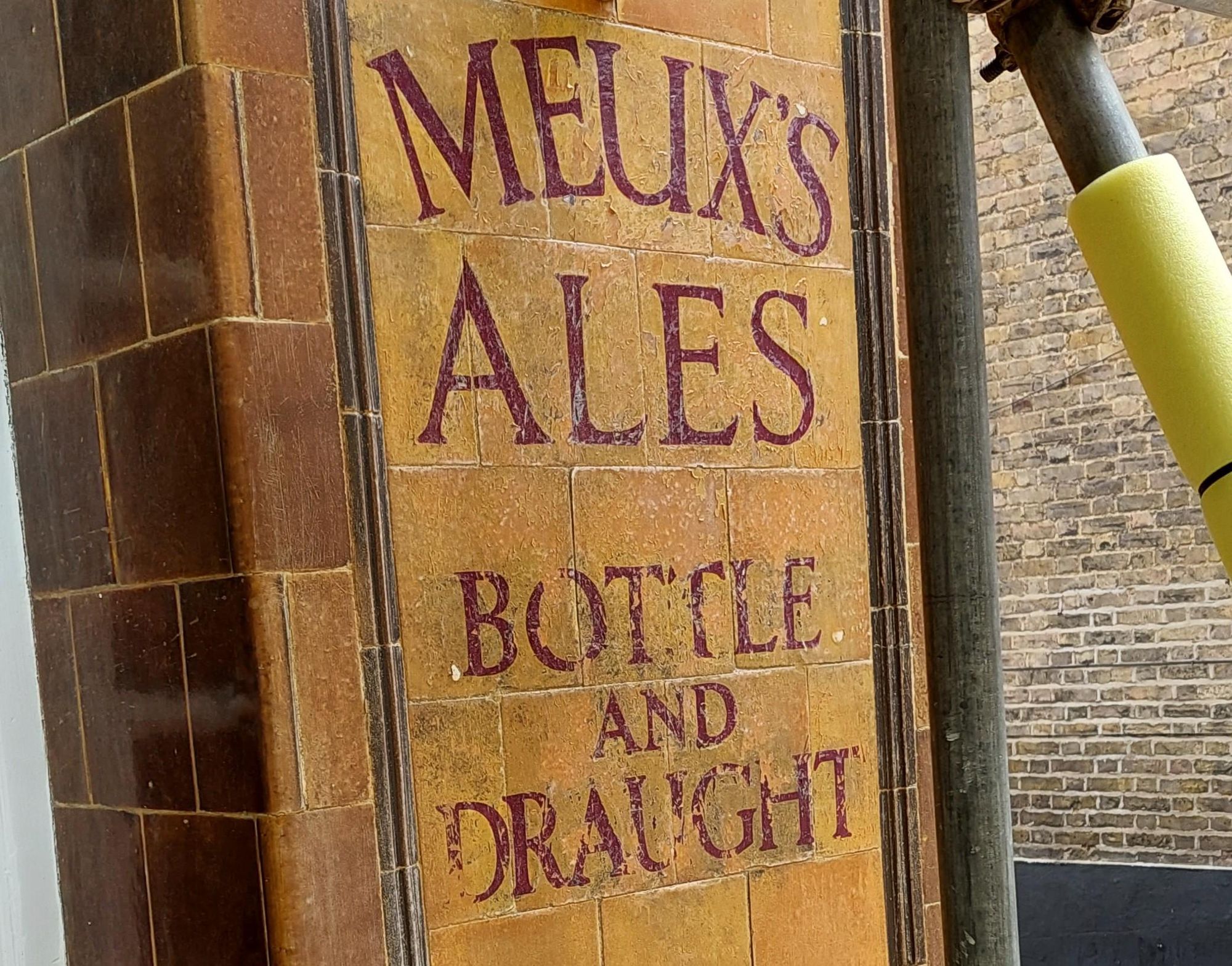 Meux's surviving tiling on pillar. (External). Published on 24-06-2021