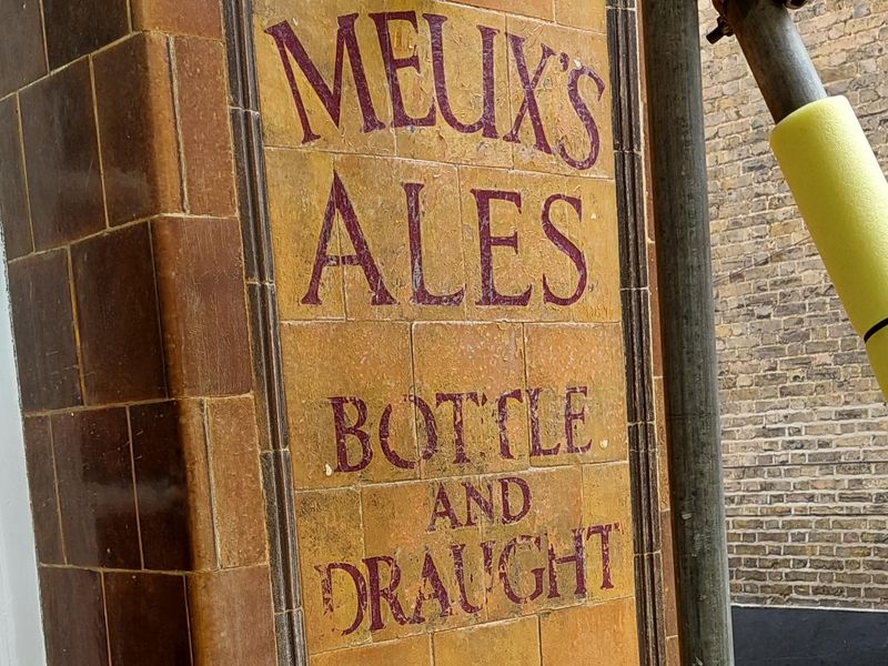 Meux's surviving tiling on pillar. (External). Published on 24-06-2021