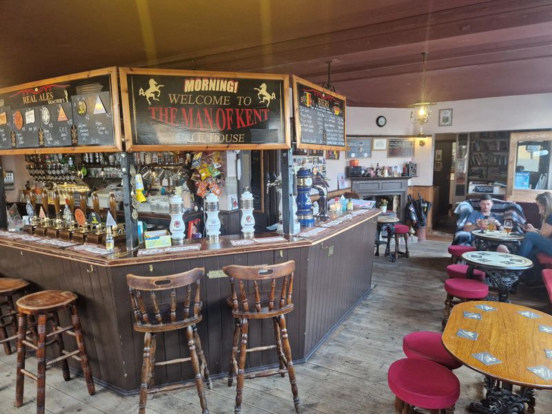 Bar counter. (Pub, Bar). Published on 20-07-2025 