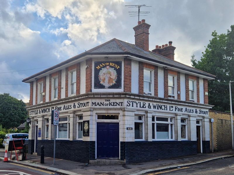 Street frontage with old Style & Winch tiling. (Pub, External, Key). Published on 20-07-2025
