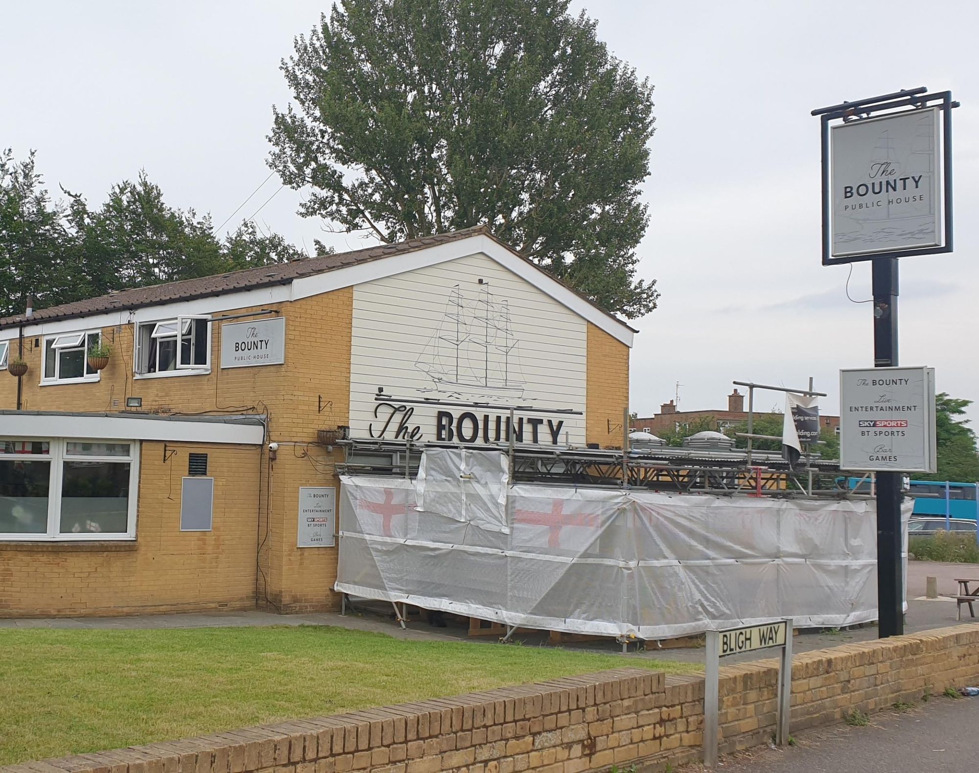 Street view of the side. (Pub, External). Published on 10-07-2021