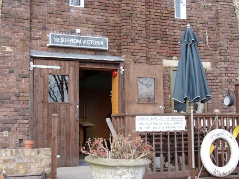 Bar entrance. (Pub, External). Published on 15-03-2015