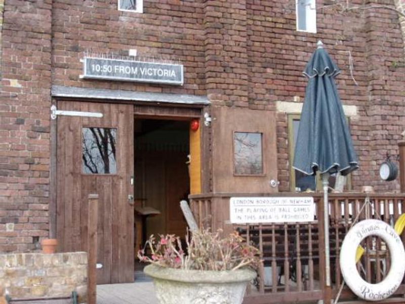 Entrance doors. (Pub, External). Published on 15-03-2015