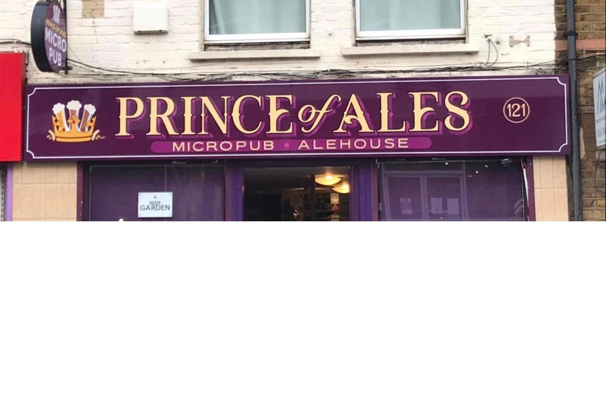 Front fascia sign. (Sign). Published on 22-11-2022