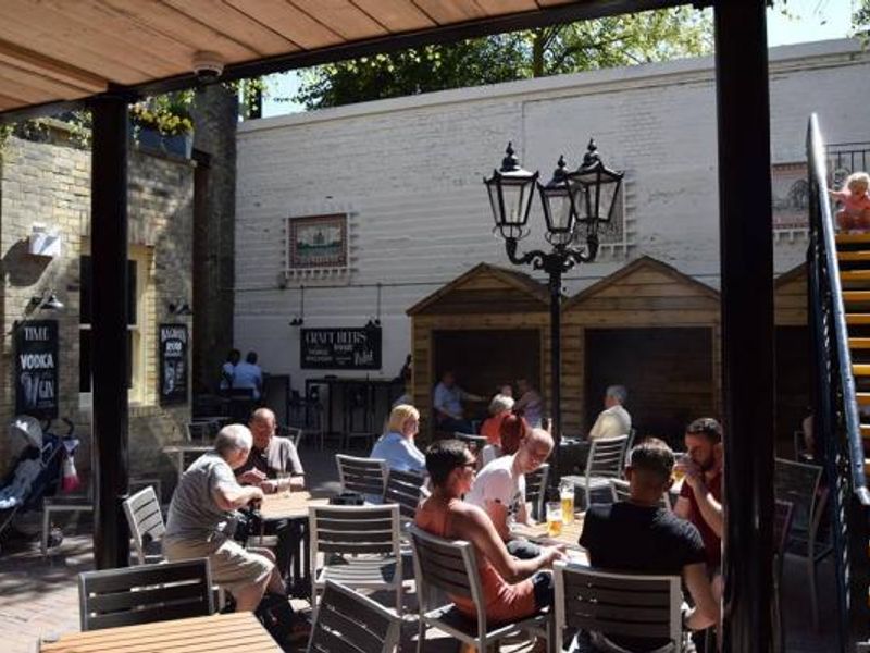 The garden yard. (Pub, Garden). Published on 21-07-2016