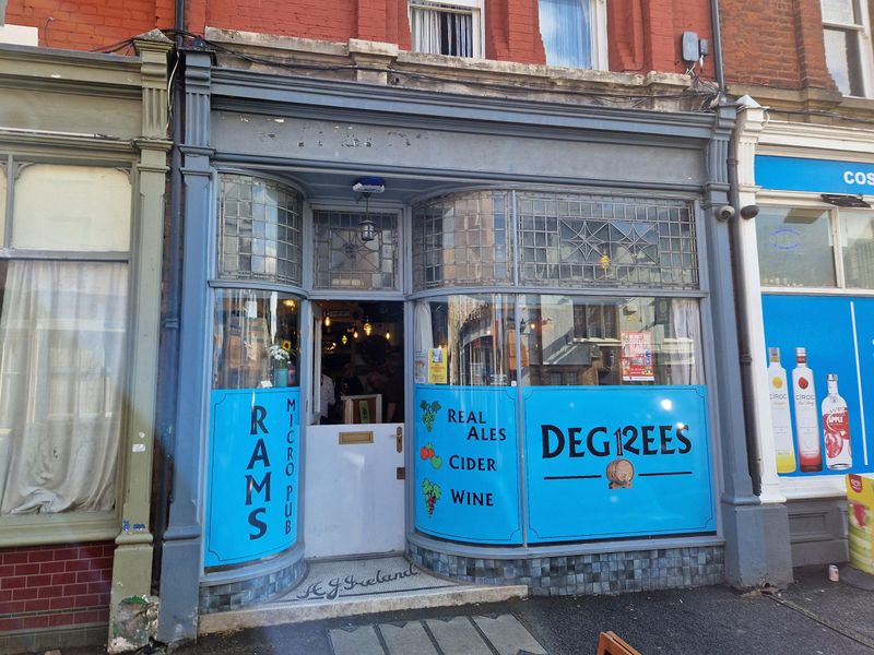 Street frontage. (Pub, External, Key). Published on 20-07-2025