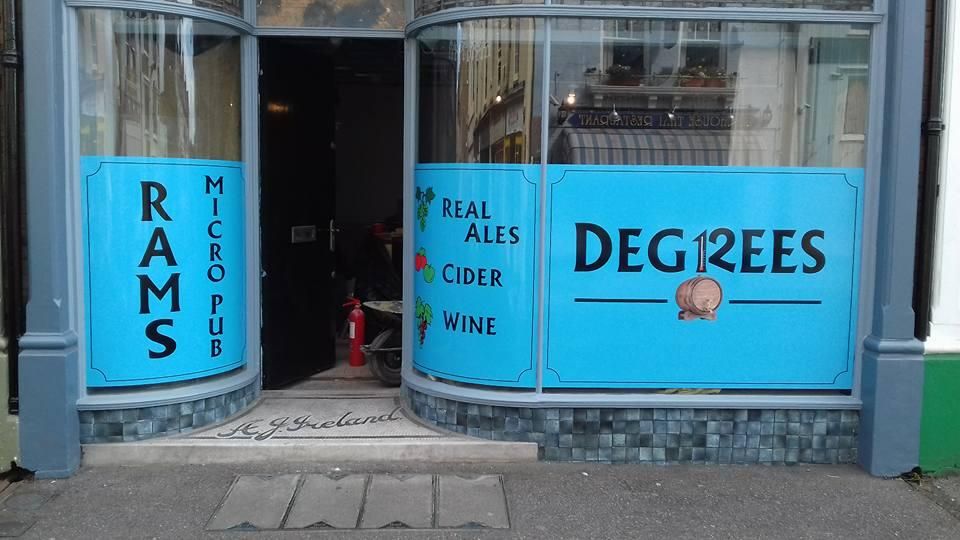 The pub's signs and logo. (Sign). Published on 24-08-2018