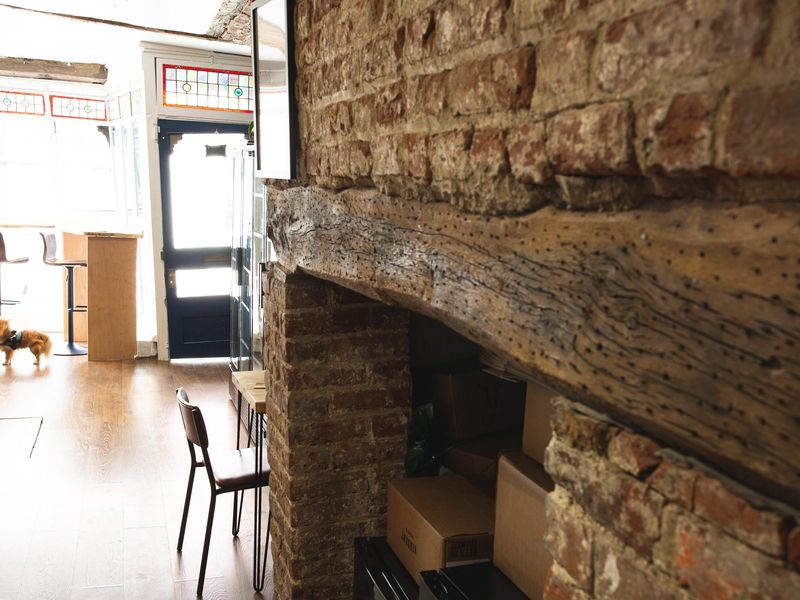 Interior looking towards front door. (Bar). Published on 26-05-2022 