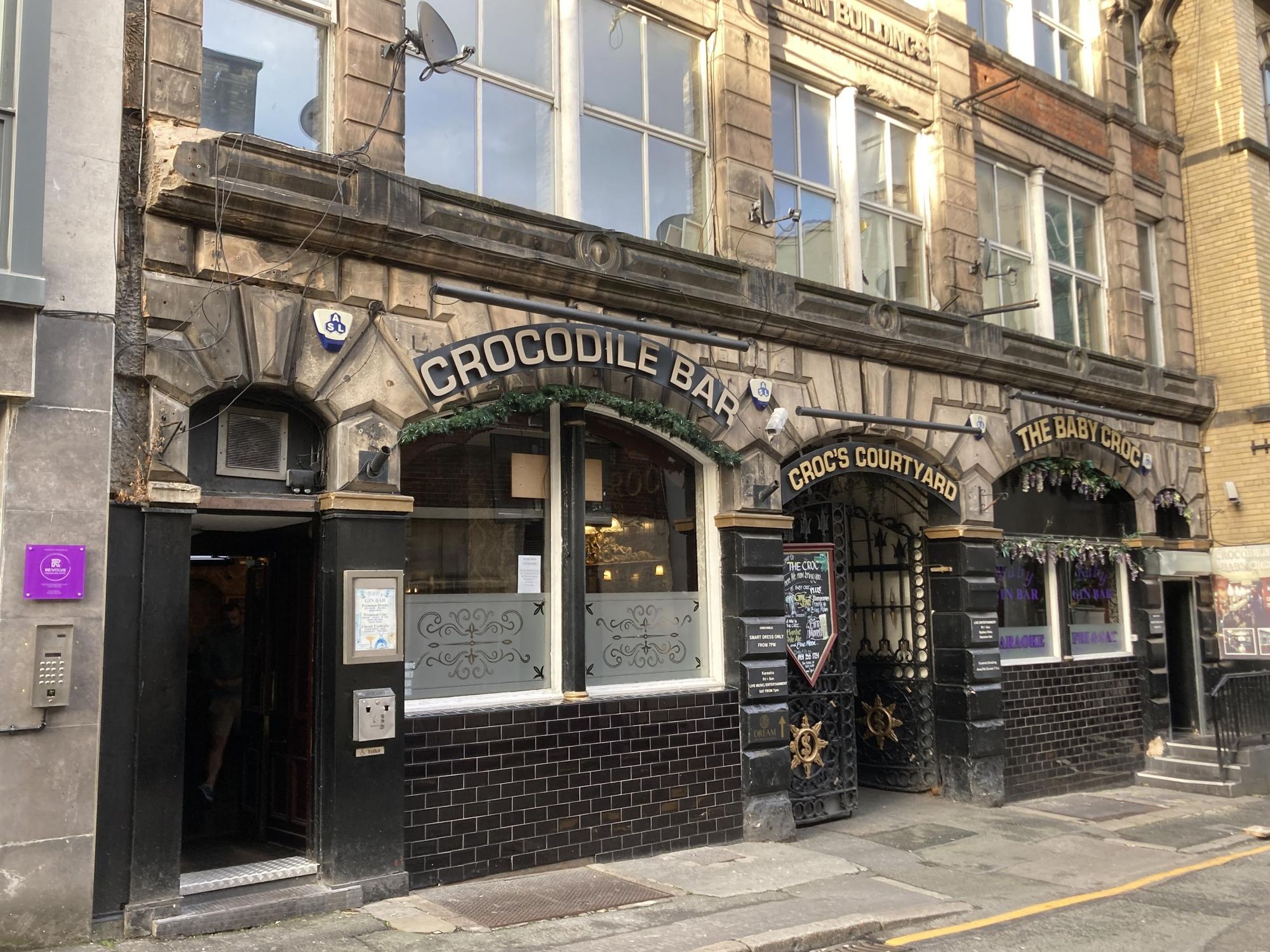 (Pub, Key). Published on 01-10-2025
